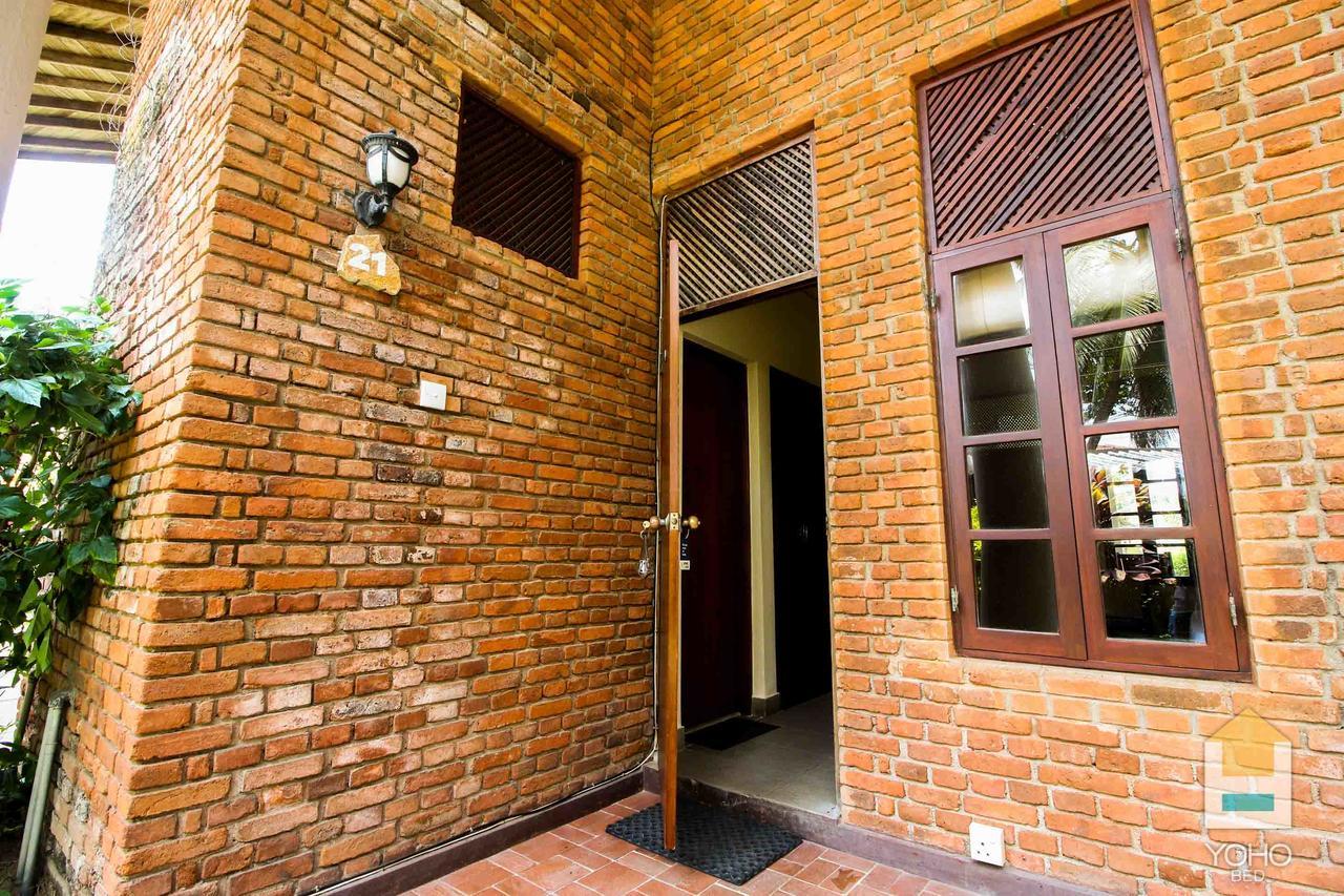 Yoho Rivi Ras Hotel Dehiwala-Mount Lavinia Kültér fotó