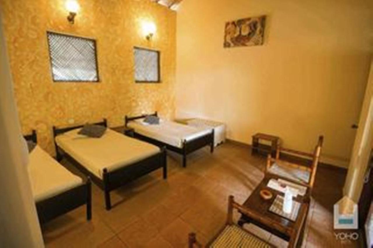 Yoho Rivi Ras Hotel Dehiwala-Mount Lavinia Kültér fotó
